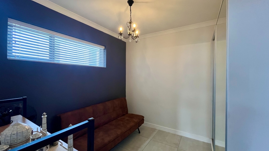 3 Bedroom Property for Sale in Paardevlei Western Cape